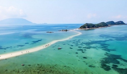 Khám phá đảo Điệp Sơn-con đường trên biển đẹp nhất